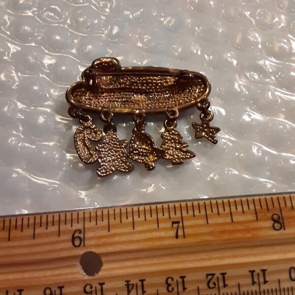 Cookies For Santa Brooch - Picture 3 of 3